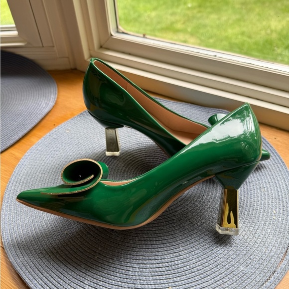 Elegant Green Bow Heels - Picture 9 of 14